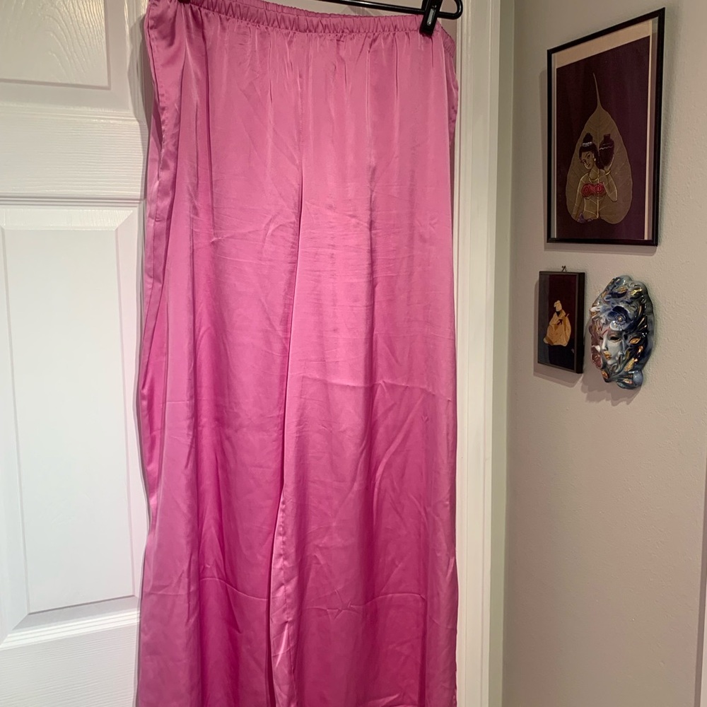 Elegant Pink Lounge Pants